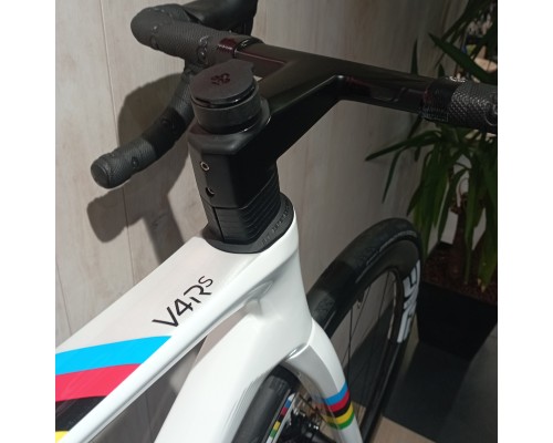 V4RS Edition "Champion du monde" Tadej Pogacar
